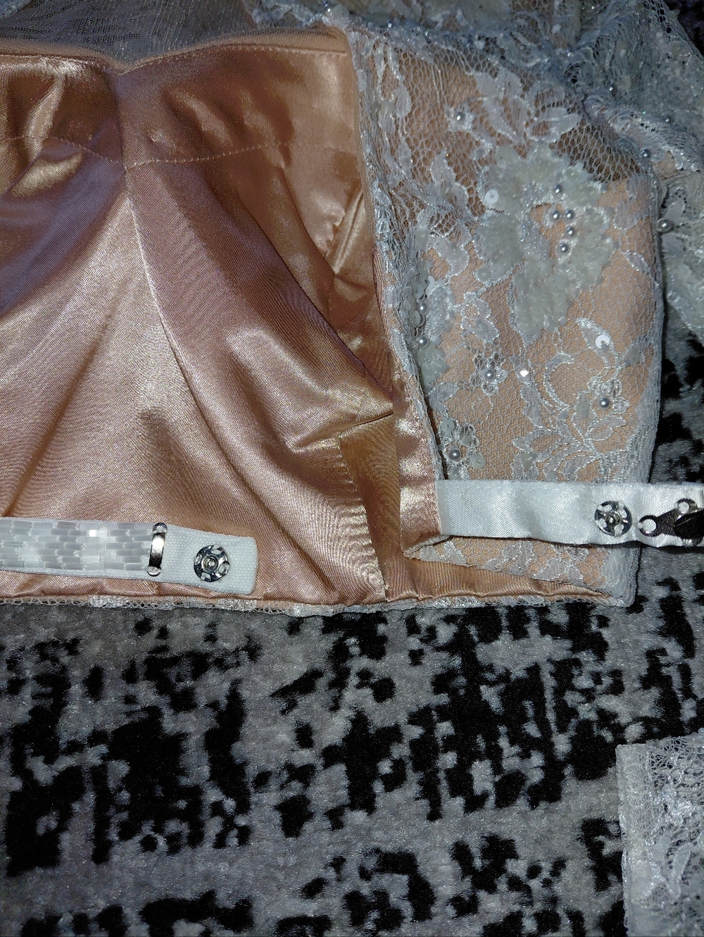 Sherri Hill Size 00 White Pearl Beaded Lace Open Back Cropped Prom Top High Neck - Picture 12 of 14